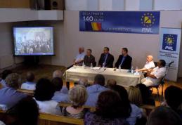 140 de ani de istorie, sărbătoriţi de liberalii botoşăneni - FOTO