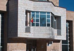 Directorul BCR Dorohoi bătut în birou