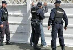 Doi tineri cercetați pentru bunuri sustrase în valoare de 14600 de lei 