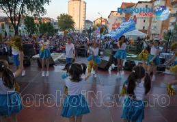 Zilele Copilului Dorohoi 2015: Sute de copii talentați au urcat pe scenă în a doua zi de spectacol – FOTO