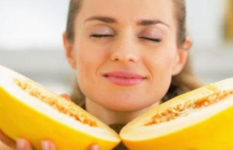 Pepenele galben: Câte calorii are și beneficiile lui