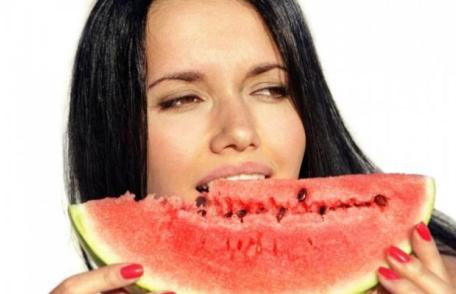 Nu mai arunca seminţele de pepene roşu. Sunt bune de mâncat