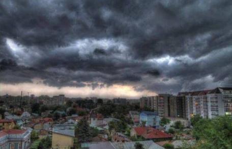 Se întorc ploile și furtunile în toată țara