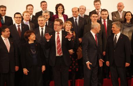 Lideri socialişti din România, Ungaria, Cehia, Polonia, Bulgaria critică politicile lui Viktor Orban 