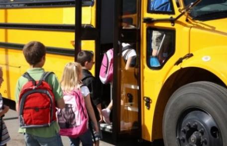 Încă un microbuz școlar pentru Dorohoi: 42 de microbuze şcolare vor ajunge în Botoşani