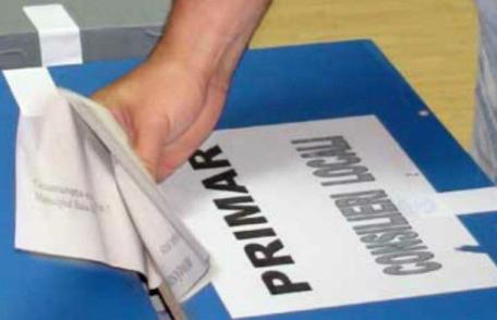 Peste 50 la sută dintre români ar vota un independent pentru funcția de primar