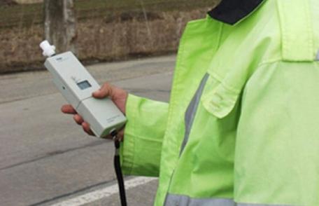 Conducători auto beţi, depistaţi în trafic de poliţiştii botoșăneni