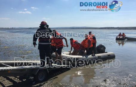 Desfășurare de forțe a pompierilor dorohoieni pe lacul de acumulare Rogojești - FOTO