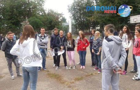Colegiul Naţional „Grigore Ghica” Dorohoi a intrat deja în atmosfera noului an şcolar - FOTO