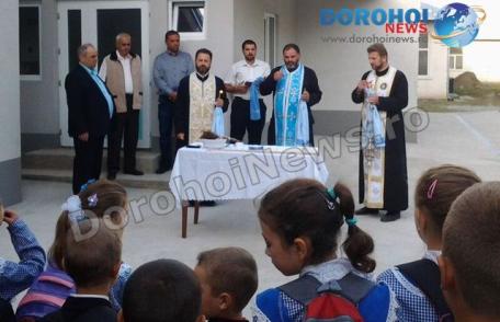 Locaș de învățământ sfințit în comuna Corlăteni - FOTO