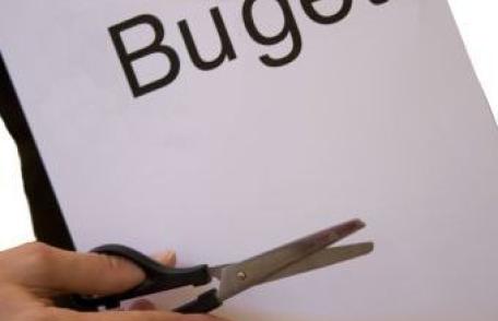 Cat vor cheltui romanii de Paste?