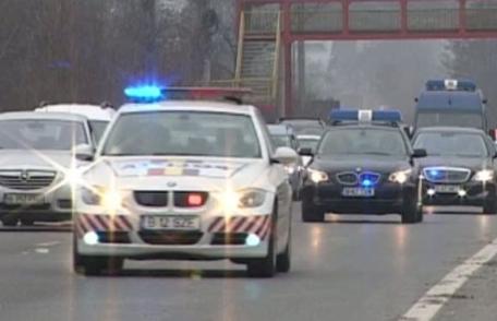 Incident grav de securitate. O angajată SPP din coloana oficială şi-a uitat arma într-o toaletă publică