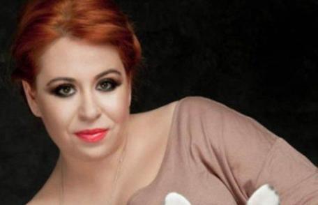 Oana Roman a ajuns de urgență la spital! A fost luată cu ambulanța de acasă! Nu se mai poate deplasa!