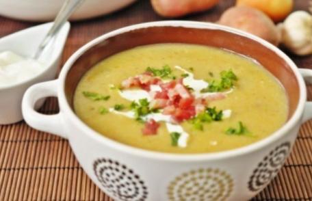 Supă cremă de cartofi cu bacon