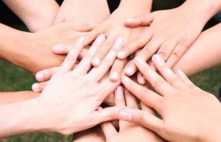 Ce probleme de sănătate poți afla că ai doar privindu-ți unghiile