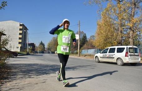 Un pompier botoşănean a alergat de la Sofia la Bucureşti pentru a ajuta copiii cu autism din judeţ - FOTO