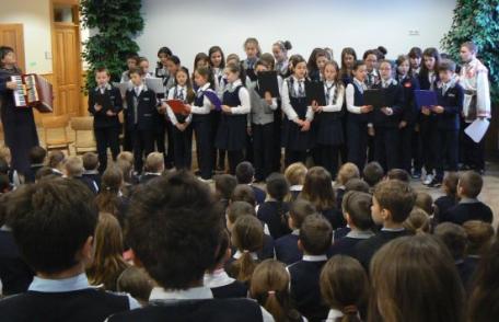 Ziua Națională a României sărbătorită de elevi și profesori la Școala Gimnazială Cornerstone Dorohoi! - FOTO