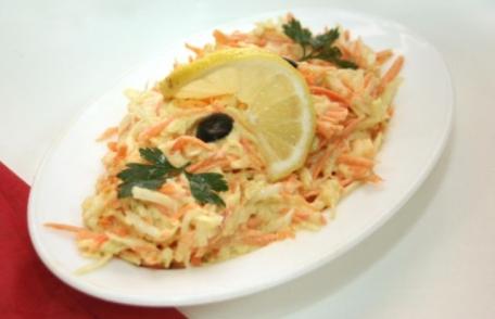 Salată de crudități cu piept de pui și maioneză