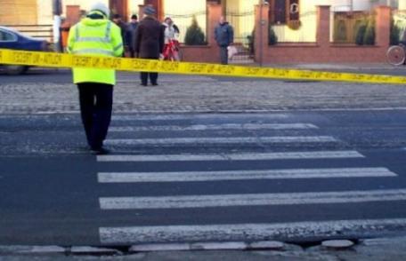 A lovit cu mașina o femeie pe trecerea de pietoni și a fugit de la locul faptei