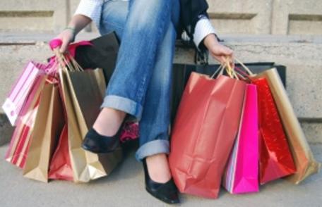 Atenție patroni! Se schimbă regulile în magazine