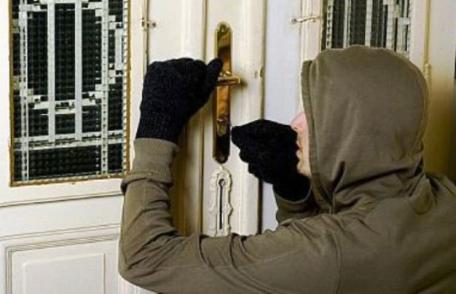 Primim la redacție: „Furturile s-au înmulțit de la o zi la alta și nimeni nu face nimic concret”