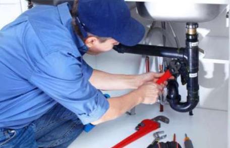 Primim la redacţie - Femeie din Dorohoi, fraierită de o echipă „bine intenționată”