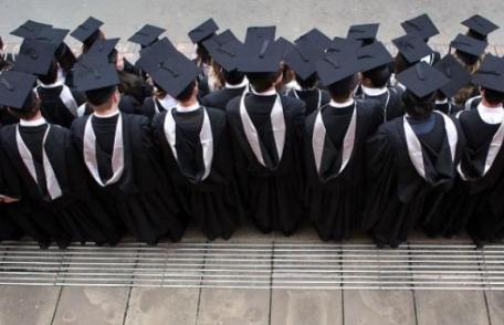 Vezi în ce condiţii anii de studii superioare pot fi incluşi în stagiul de cotizare pentru pensie