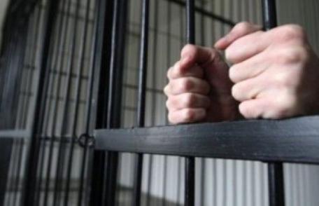 Botoşănean bănuit de comiterea mai multor infracţiuni de furt, identificat şi reţinut de poliţişti