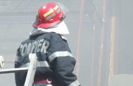 Trei persoane decedate, două internate în spital şi alte 19 evacuate, urmare a incendiilor din ultimele şapte zile de pe raza judeţului Botoşani