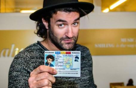 MAI ne amuză iarăși pe Facebook: Smiley are din nou buletin. Fii și tu ca Smiley, fă-ți buletin! - FOTO