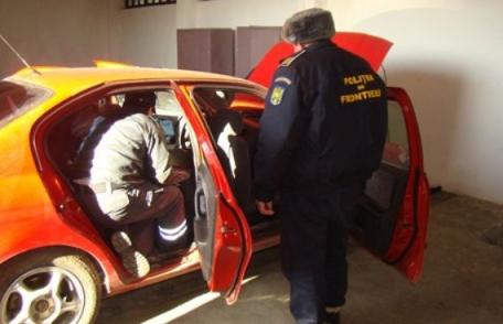 Aer condiţionat cu aromă de tutun - FOTO