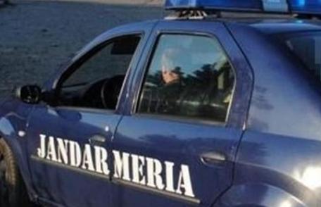 Hoț prins la furat, pe strada Oborul Nou, chiar de proprietar și imobilizat până la sosirea jandarmilor 