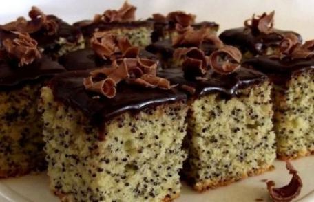 Prăjitură cu mac glazurată