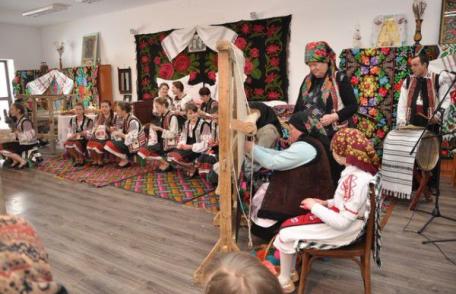 Șezătorile iernii, ediția a XXVI-a. Vezi programul manifestarilor