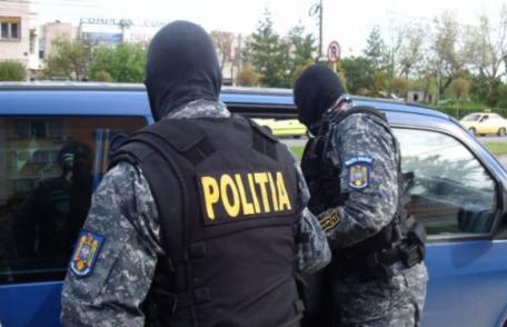 Cinci percheziţii la suspecţi de infracţiuni contra patrimoniului în județul Botoșani