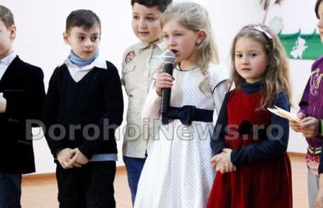 Activitate la Școala Gimnazială „Ioan Murariu”, Cristinești „Pentru tine, mamă!” - FOTO