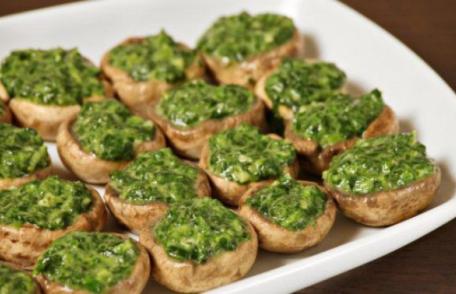 Ciuperci umplute cu spanac