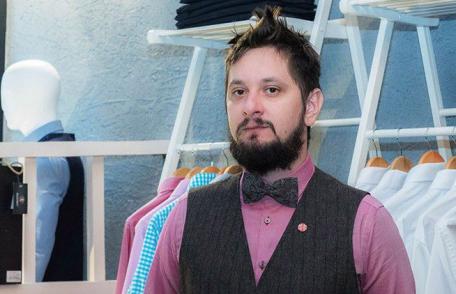 Dorohoianul Octavian Strunilă și-a luat copiii și a plecat la părinții lui. Actorul și soția lui au amânat divorțul!