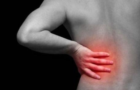 Hernia de disc netratată provoacă dureri de cap, alergii sau probleme cu ficatul