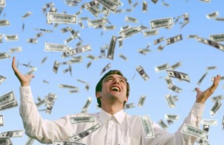 Ordonanţa majorării salariilor a fost publicată. Salariile bugetarilor cresc de la 1 august