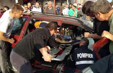 Tragedie în noaptea de Înviere! Tânăra rănită în accidentul de la Darabani a murit!
