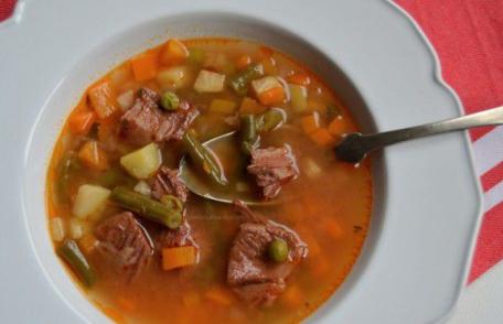 Ciorbă de vită cu fasole verde