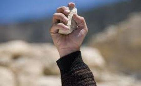 Tânără musulmană, ucisă cu pietre pentru că a participat la un concurs de frumuseţe