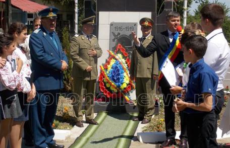 Ziua Eroilor și a Înălțării Domnului sărbătorită cu pioșenie în comuna Ibănești - FOTO