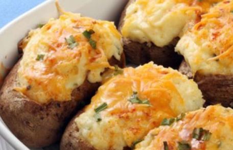 Cartofi umpluți cu cașcaval