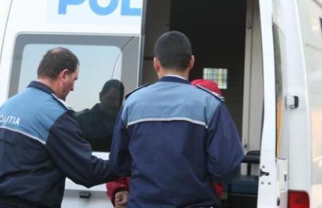 Tinerii care au furat LCD-urile din tribuna oficială a Stadionului municipal Botoșani au fost reținuți