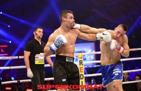 Superkombat revine în acest week-end cu un nou show incendiar la Braşov: România vs Grecia şi meci titlul mondial