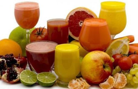 Ce sucuri ne ajută cu adevărat în timpul caniculei