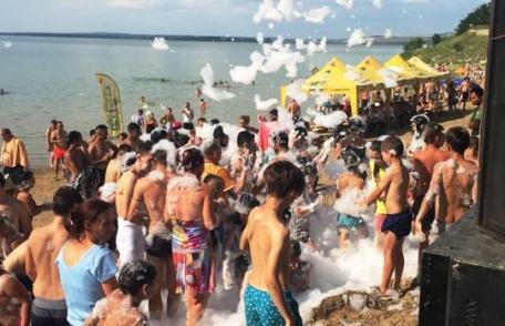 Ce Mamaia? Botoșănenii au propriul „litoral” la malul Prutului - FOTO