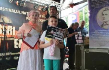 Trei tineri din Dorohoi au obținut premii importante la Festivalul Seri Melancolice Eminesciene